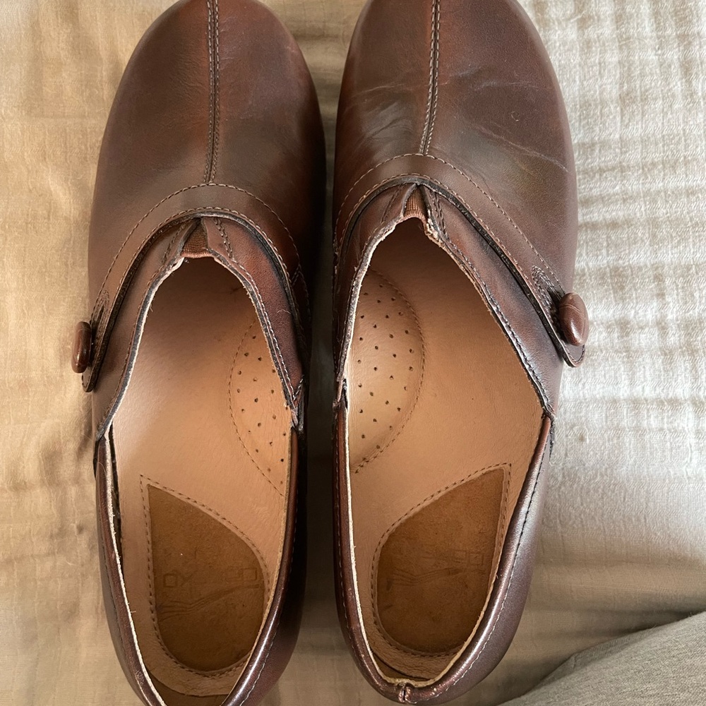 Dansko casual slip on shoe clog